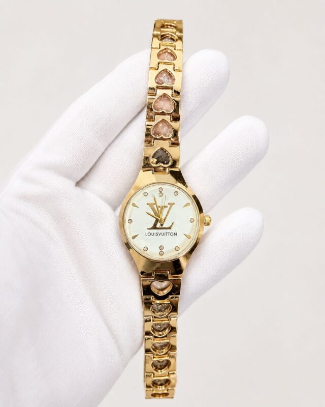 Дамски Louis Vuitton Gold Heart Bracelet Mother of Pearl #266